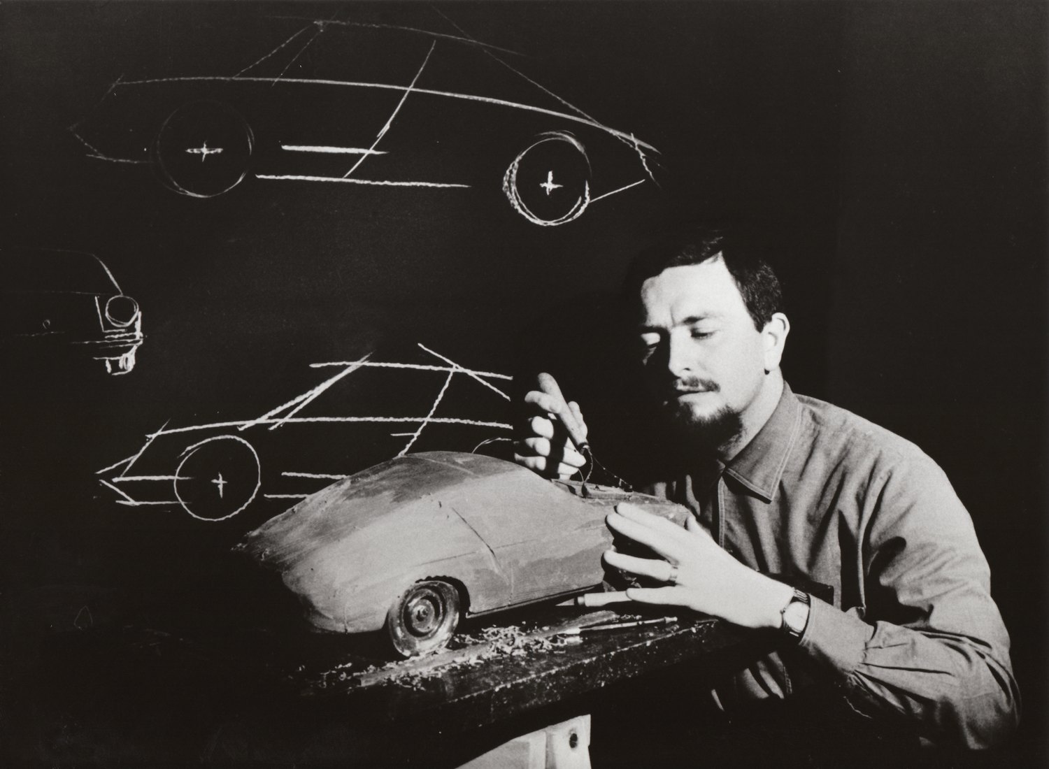 Ferdinand Alexander Porsche designing the Porsche 911